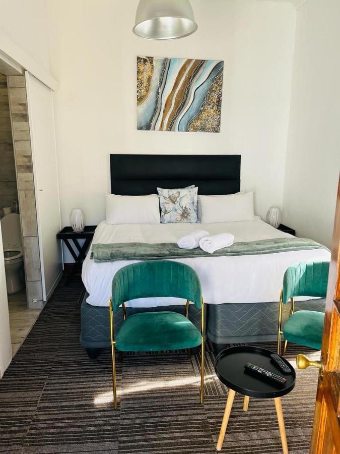 St Eve Lodge & Spa Блоемфонтейн Екстериор снимка