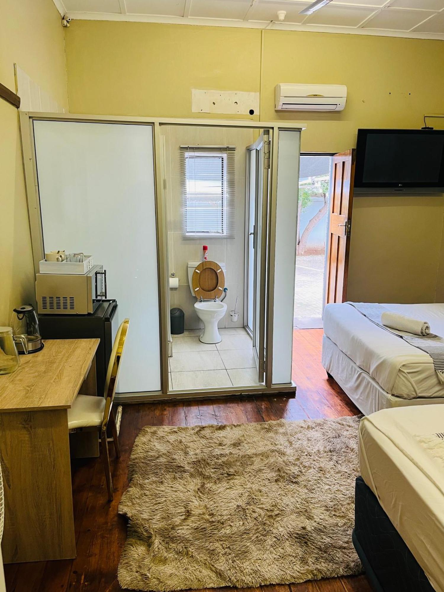 St Eve Lodge & Spa Блоемфонтейн Екстериор снимка