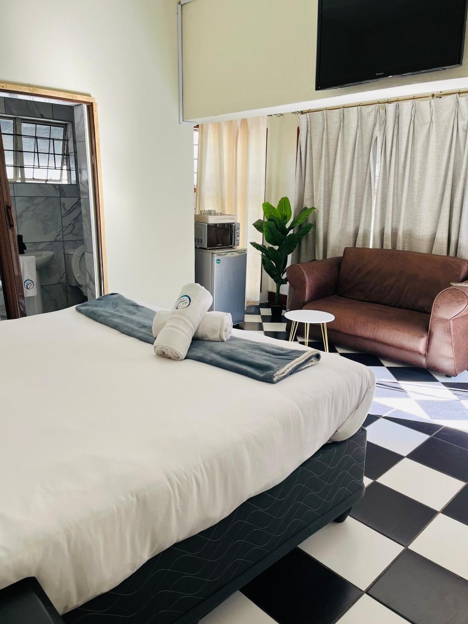 St Eve Lodge & Spa Блоемфонтейн Екстериор снимка